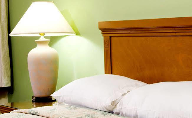 Ibis Budget London Heathrow Central Cranford エクステリア 写真