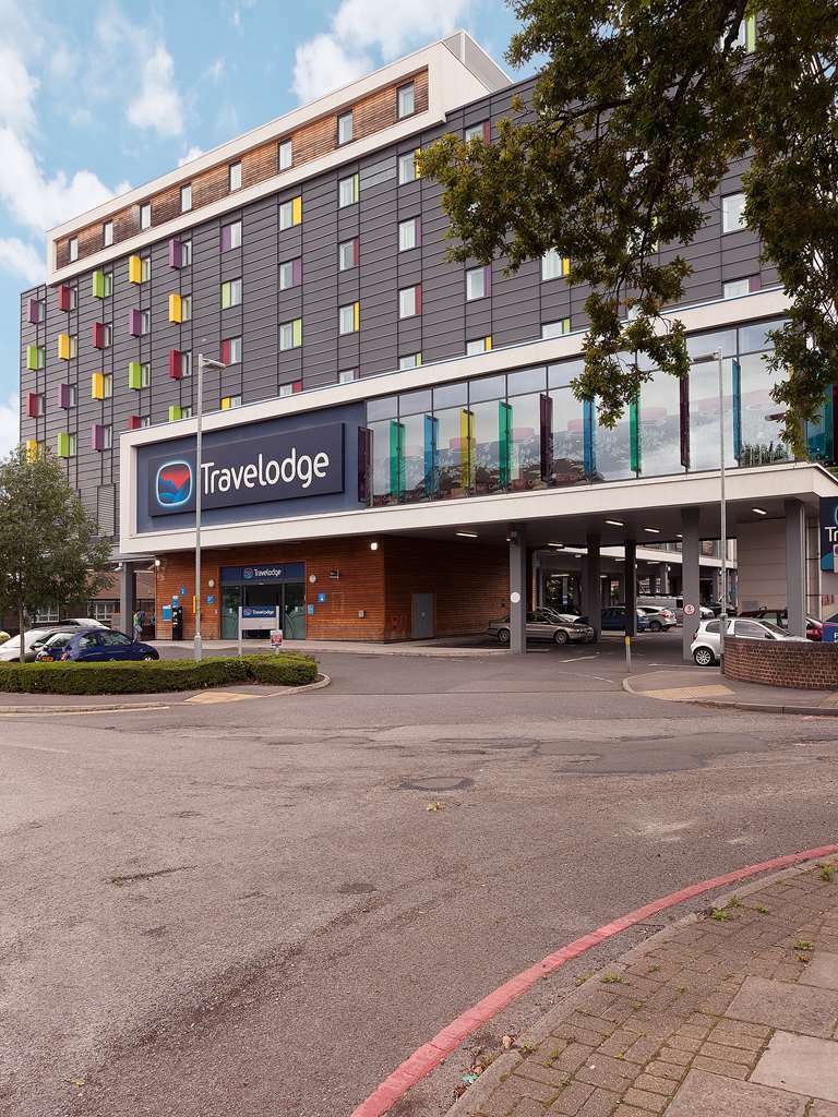Ibis Budget London Heathrow Central Cranford エクステリア 写真